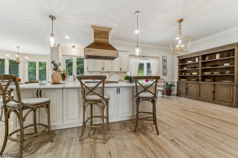 Paramount Estates - Residential