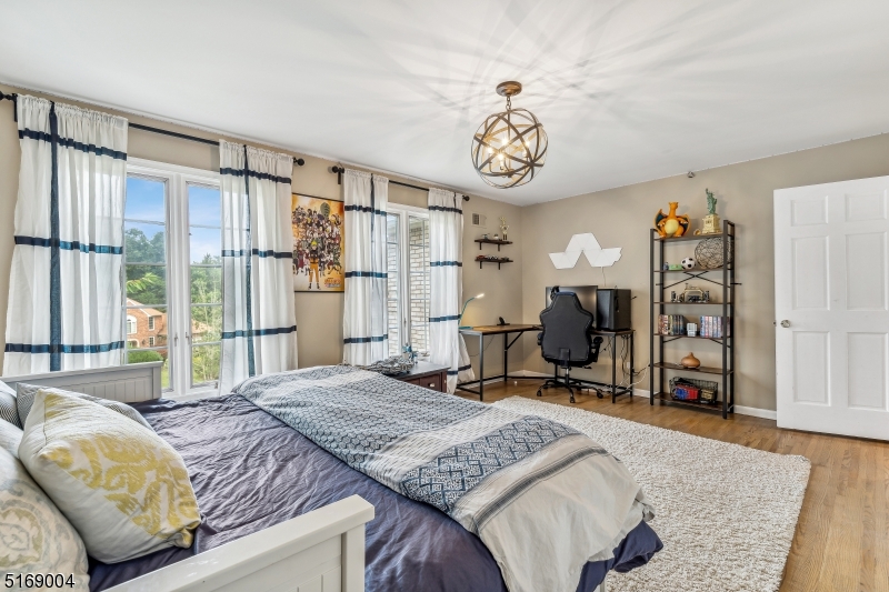 Paramount Estates - Residential