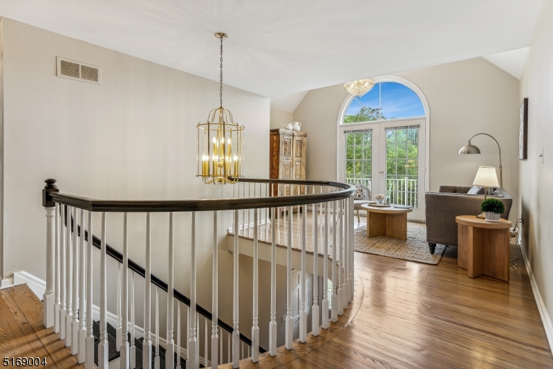 Paramount Estates - Residential