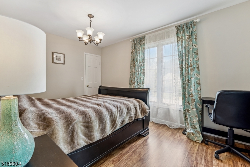 Paramount Estates - Residential