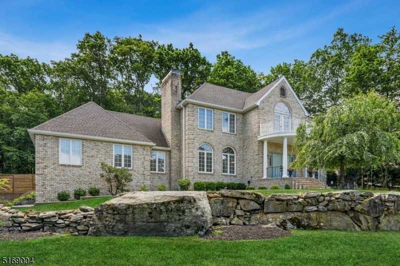 Paramount Estates - Residential