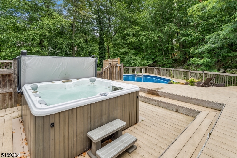 Paramount Estates - Residential