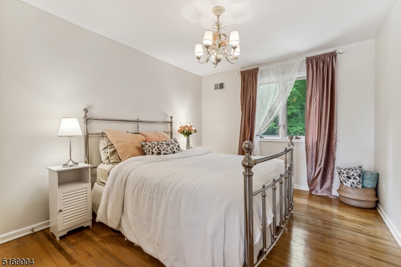 Paramount Estates - Residential