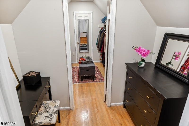 Paramount Estates - Residential