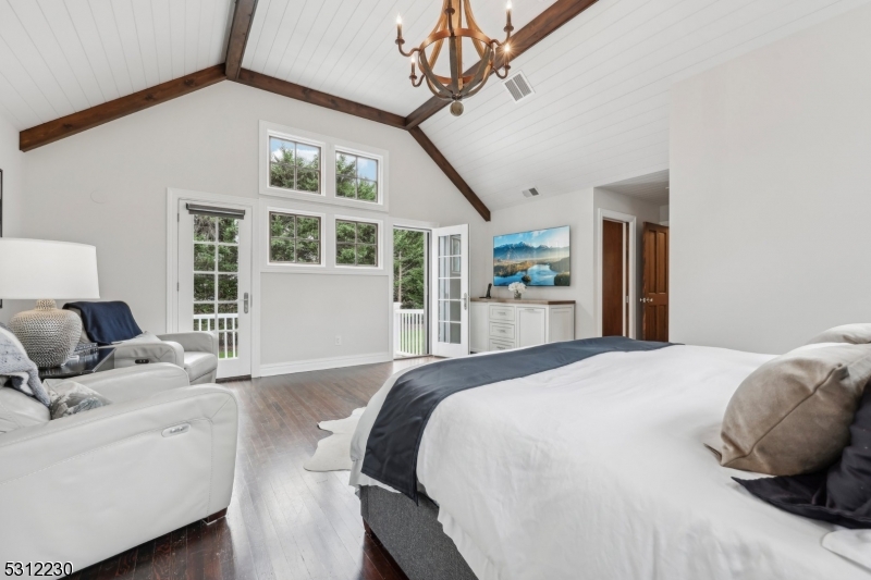 Hill Section - Residential