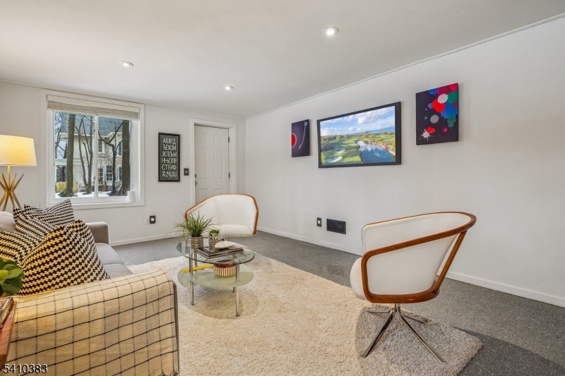 Montrose - Residential