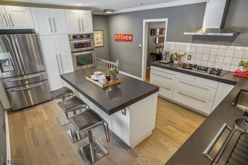 Montrose - Residential