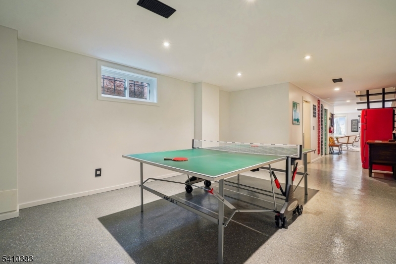 Montrose - Residential