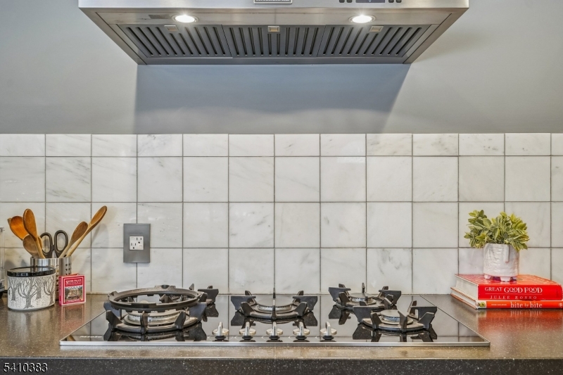 Montrose - Residential