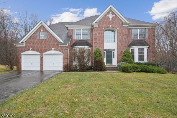 15 SHADOW HILL WAY, HACKETTSTOWN, NJ 07840 - Image fdd6ee2d90dce82b2a1d504b1e505af4/2604468629