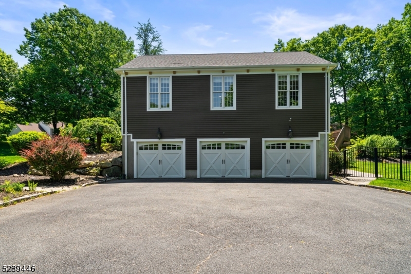 Woodland Hills - Residential