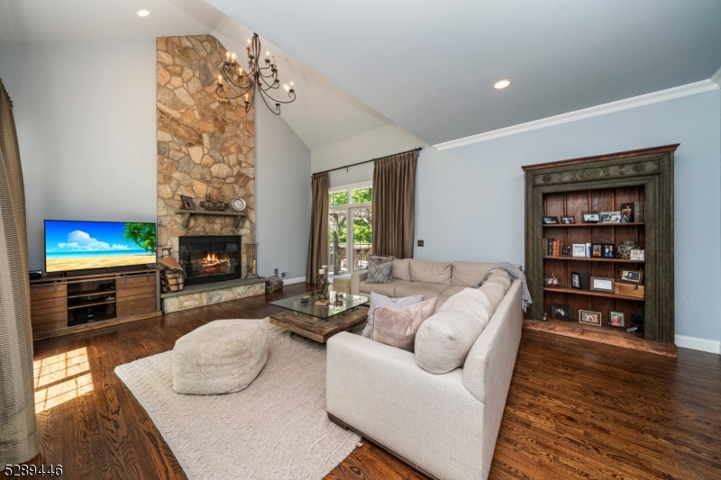 Woodland Hills - Residential