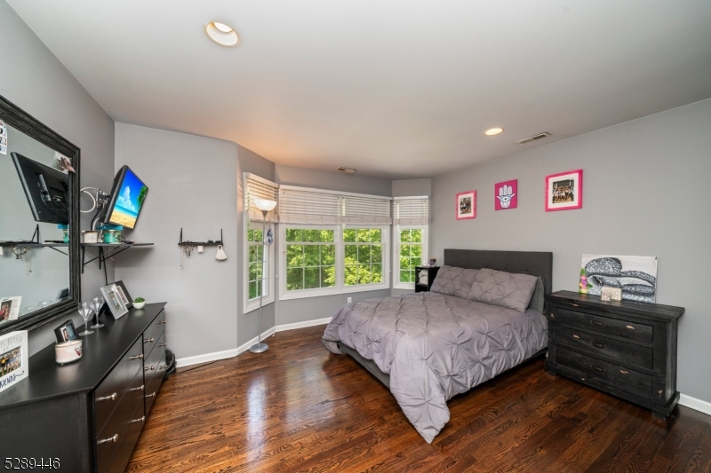 Woodland Hills - Residential