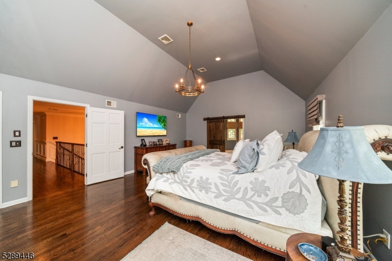 Woodland Hills - Residential