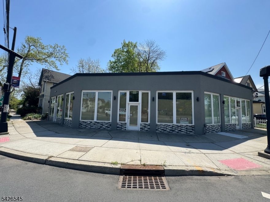 Unbelievable: Highly visible 1,000 SF corner retail space offering strong exposure in a well-trafficked location. Prominent positioning provides excellent signage opportunities and steady daily visibility. Lease starts at $2,500 per month plus utilities.