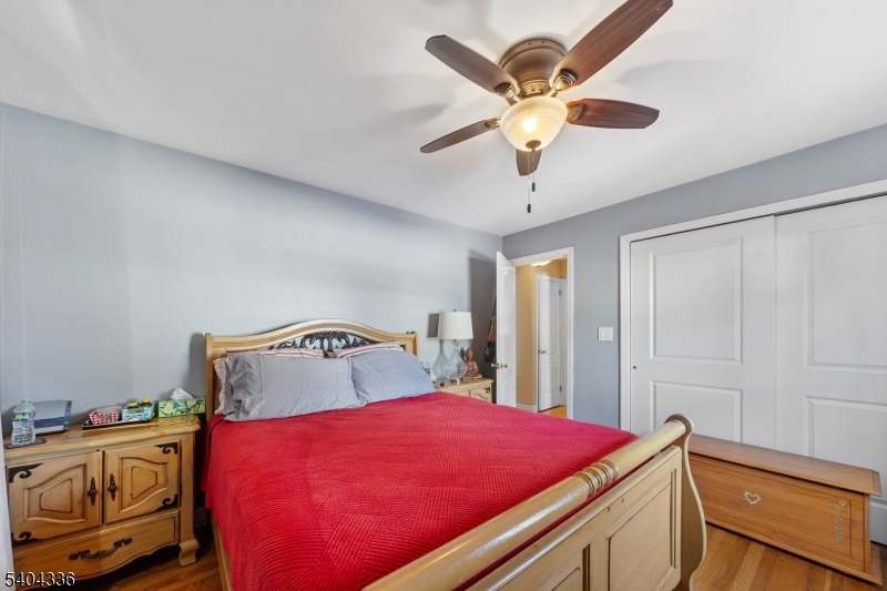 Sunnyside/Newton PK - Residential