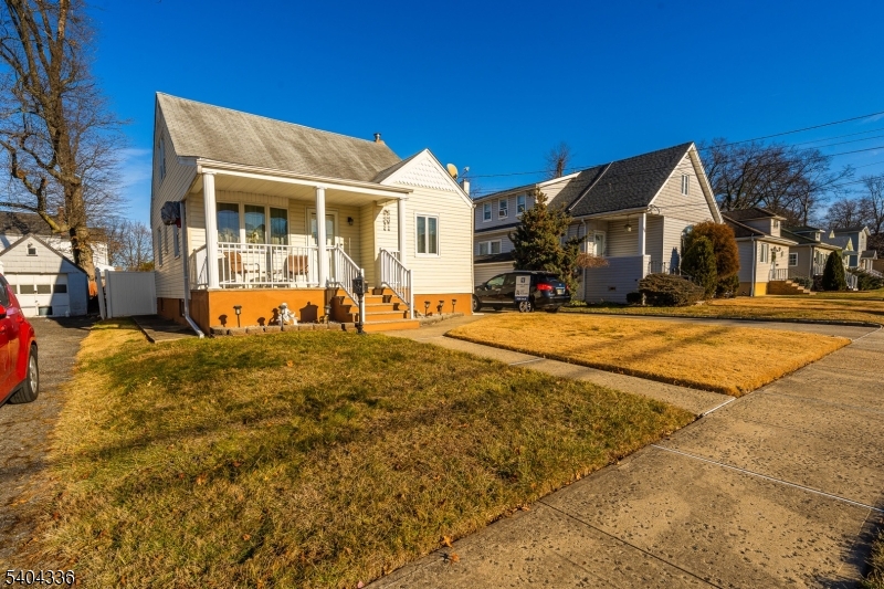 Sunnyside/Newton PK - Residential