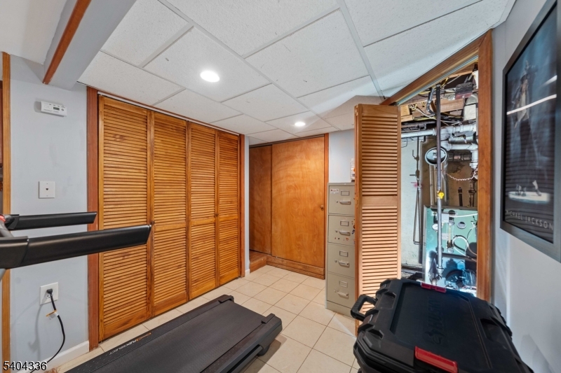 Sunnyside/Newton PK - Residential