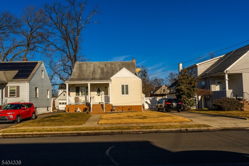 Sunnyside/Newton PK - Residential