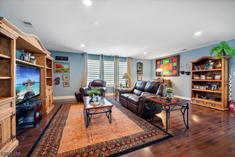 Regency at Flanders - Residential