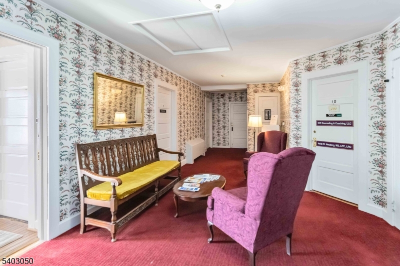 CENTRAL BUSINESS DISTRICT - Commercial Lease