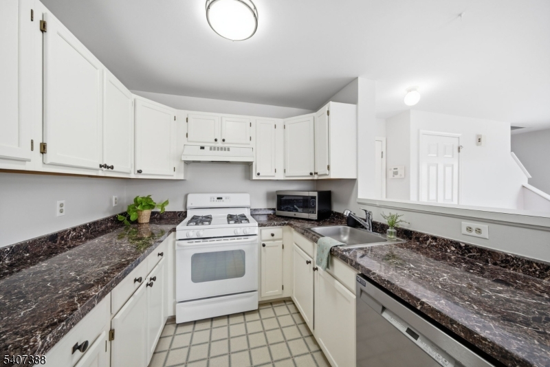 Eden Ln - Residential