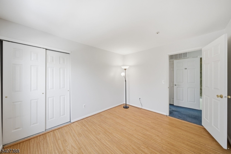 Eden Ln - Residential