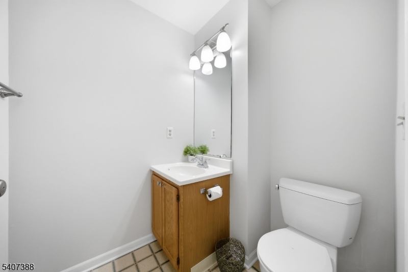 Eden Ln - Residential