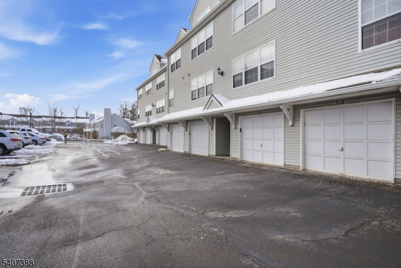 Eden Ln - Residential