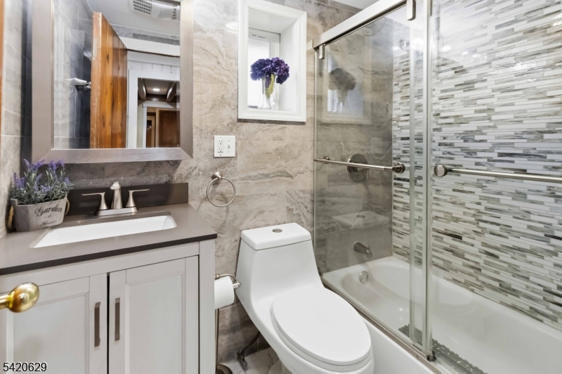 Lake Swannanoa - Residential