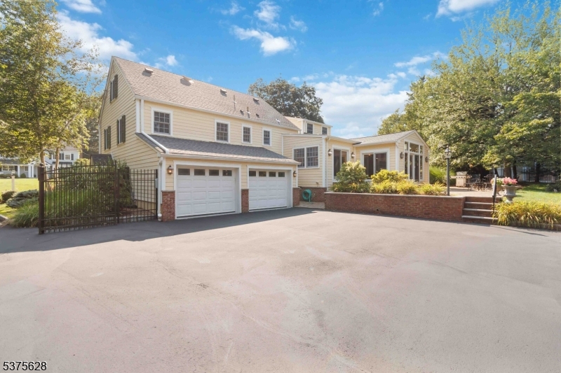 Rolling Hill - Residential