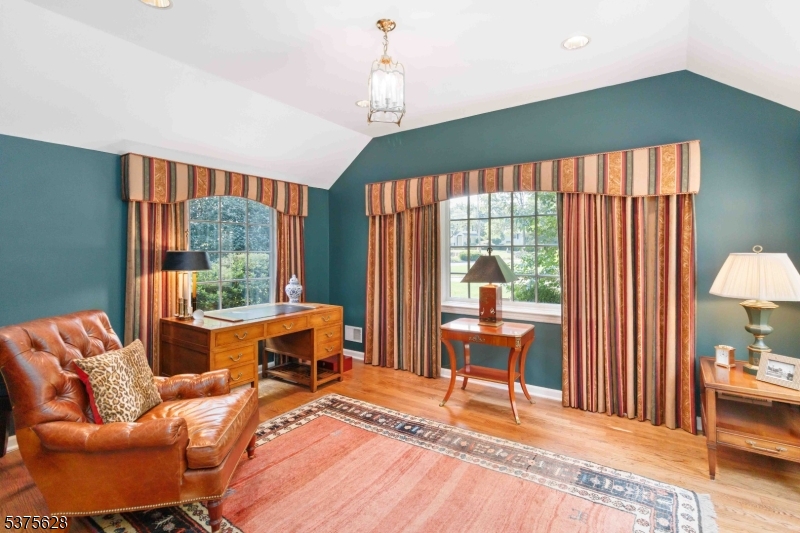 Rolling Hill - Residential