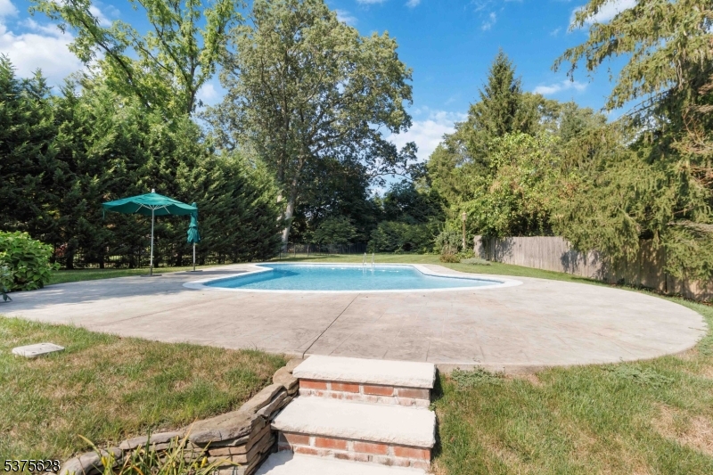 Rolling Hill - Residential