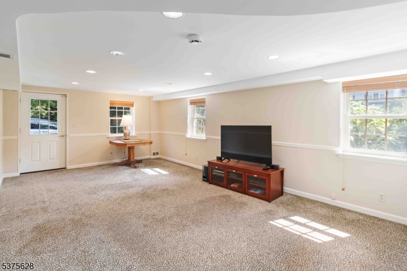 Rolling Hill - Residential