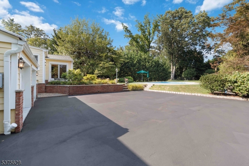 Rolling Hill - Residential