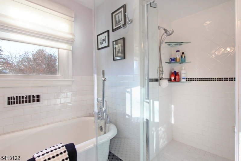 BROOKDALE - Residential