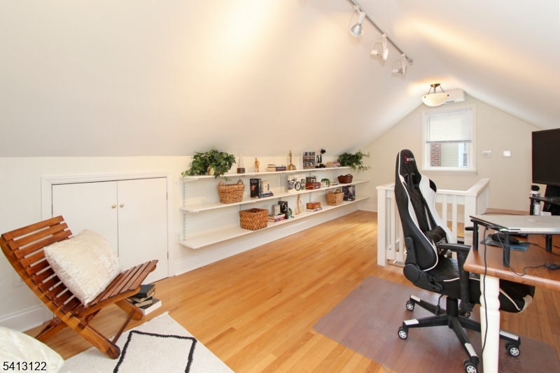 BROOKDALE - Residential