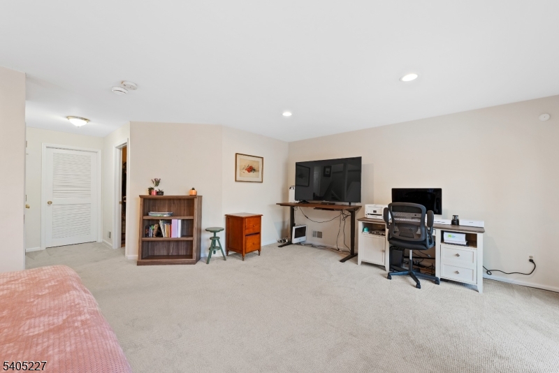 Seasons Glen - Residential