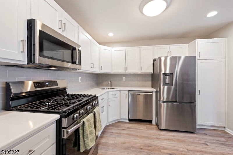 Seasons Glen - Residential