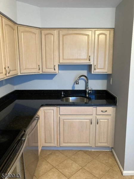 Claremont Hills - Residential Lease