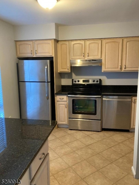 Claremont Hills - Residential Lease