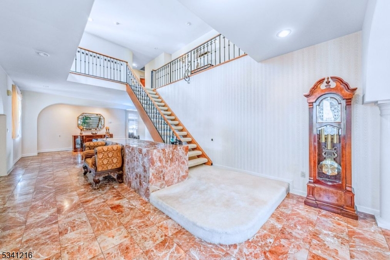 390 Powerville Rd