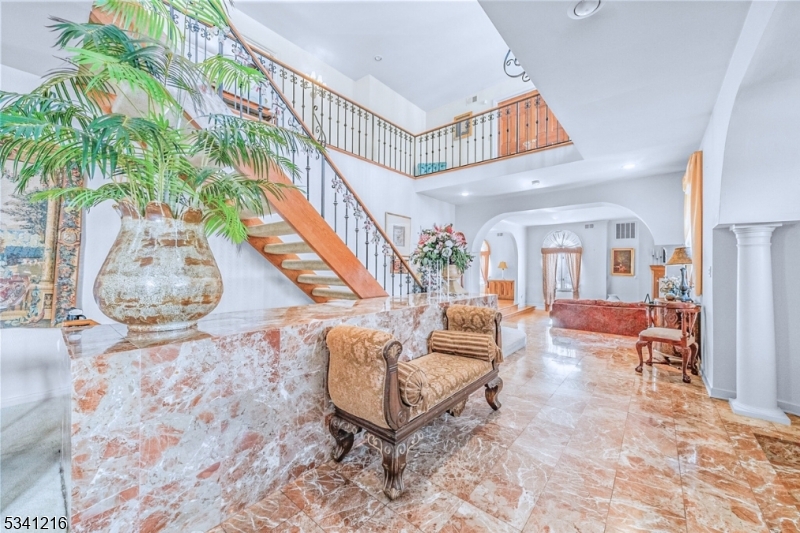 390 Powerville Rd