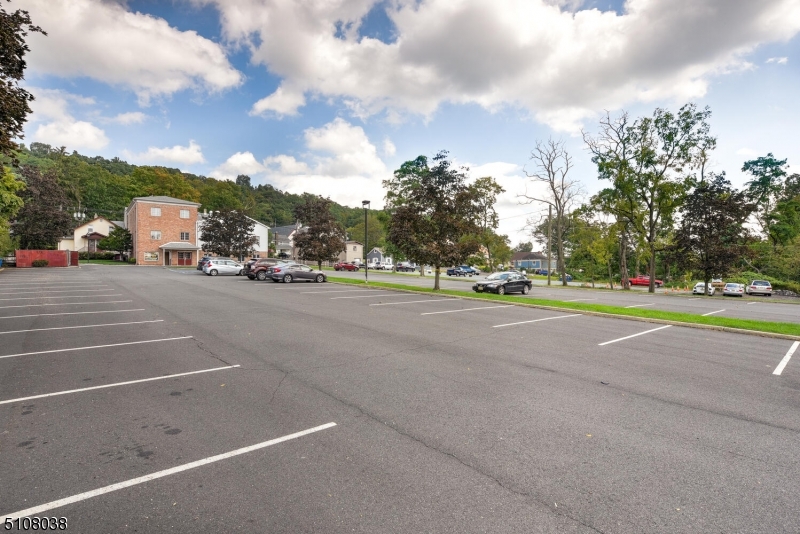 martinsville - Commercial Sale