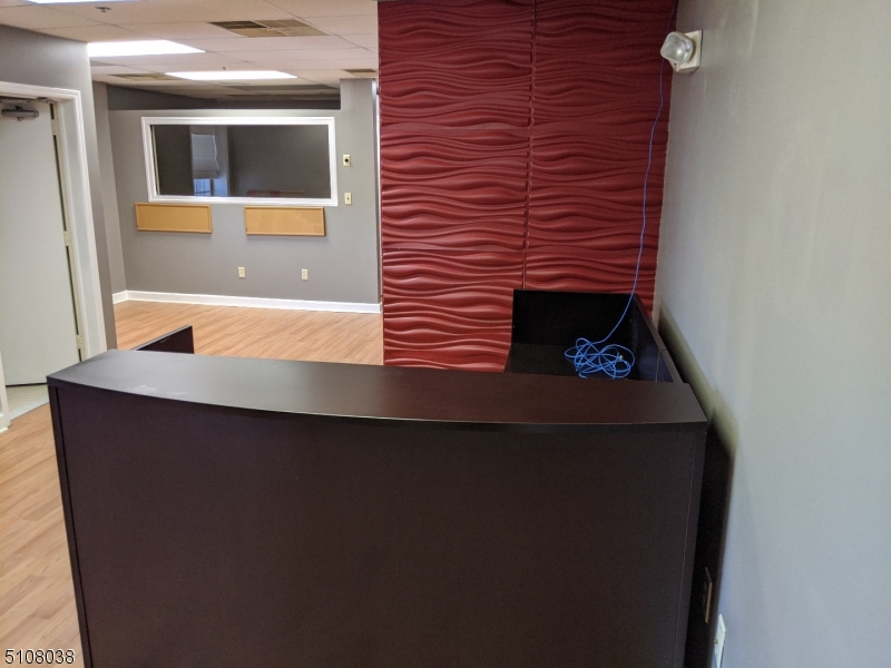 martinsville - Commercial Sale