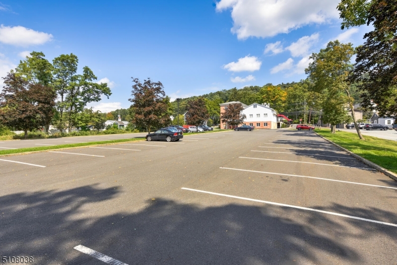 martinsville - Commercial Sale