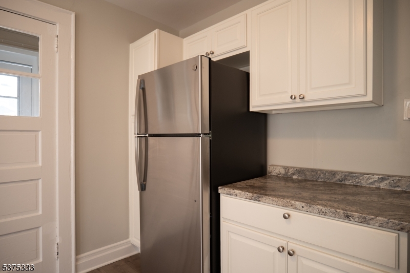 Montclair Twp., New Jersey 07042, United States, 2 Bedrooms Bedrooms, ,2 BathroomsBathrooms,Residential,Active,182773