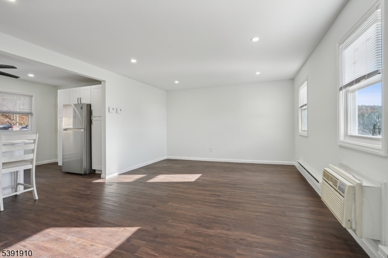 Mountainview Manor - Residential