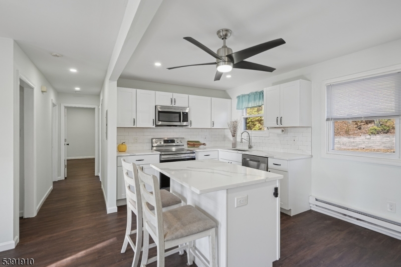 Mountainview Manor - Residential