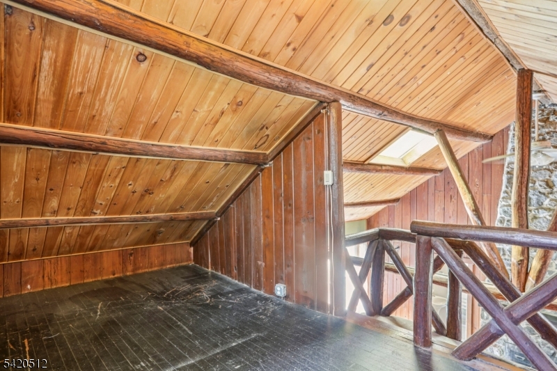 Cupsaw Lake - Residential